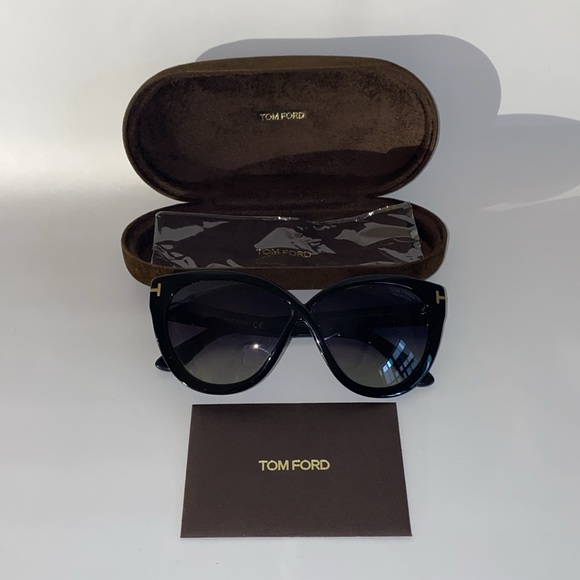 TOM FORD Cat Eye Sunglasses Black - Picture 12 of 12